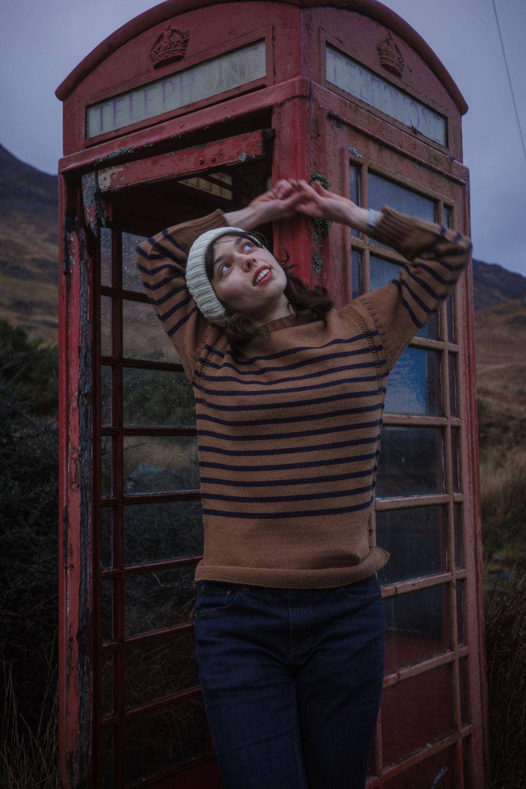 Guernsey Breton In Nutmeg & Perfect Navy